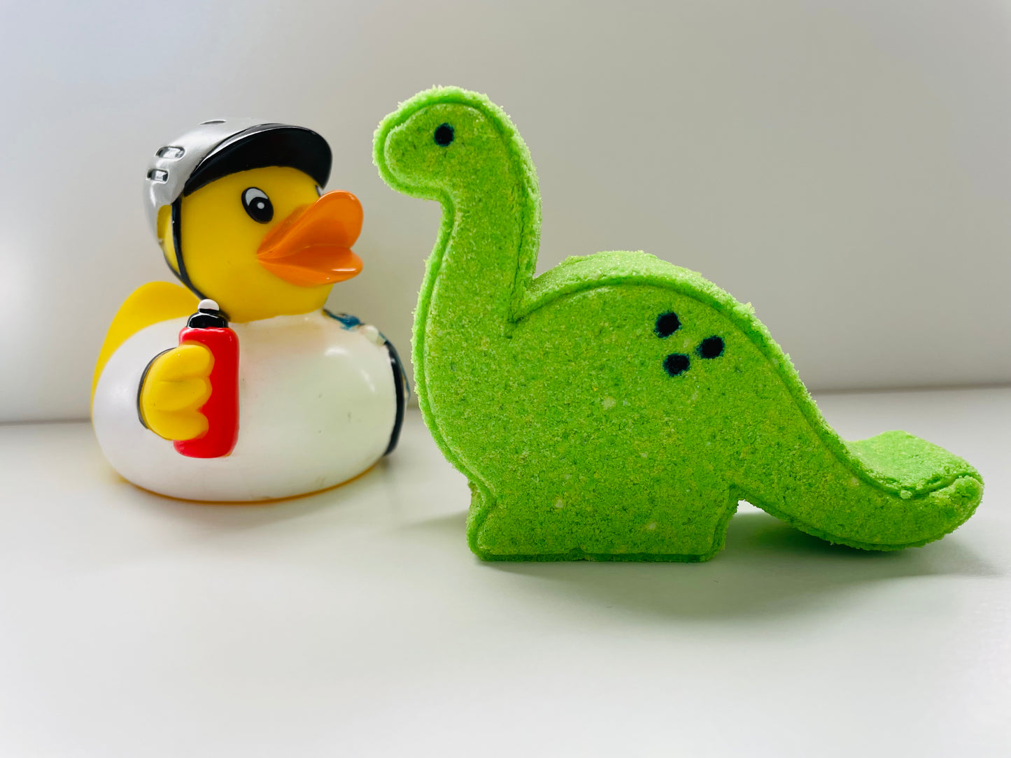 blaue Dinosaurier Badebombe